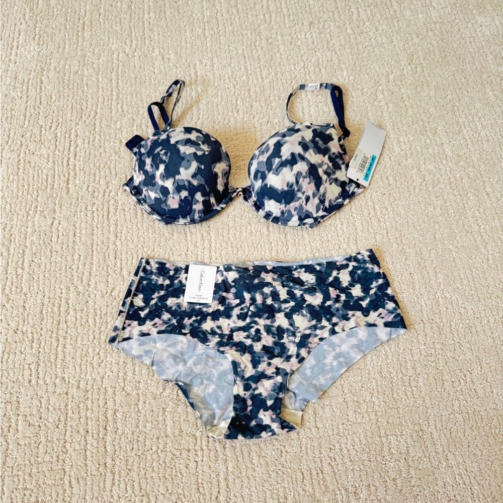 Calvin Klein set 34c and size L